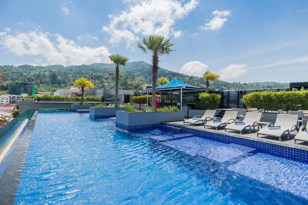 Изображение Best Western Patong Beach 3*