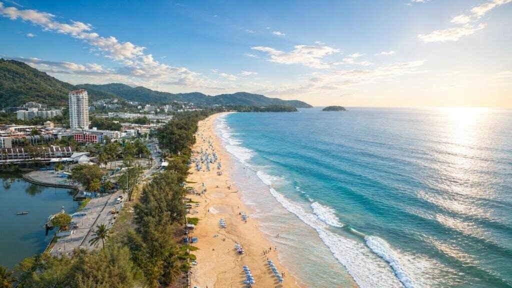 Отель Novotel Phuket Karon Resort & Spa 4*