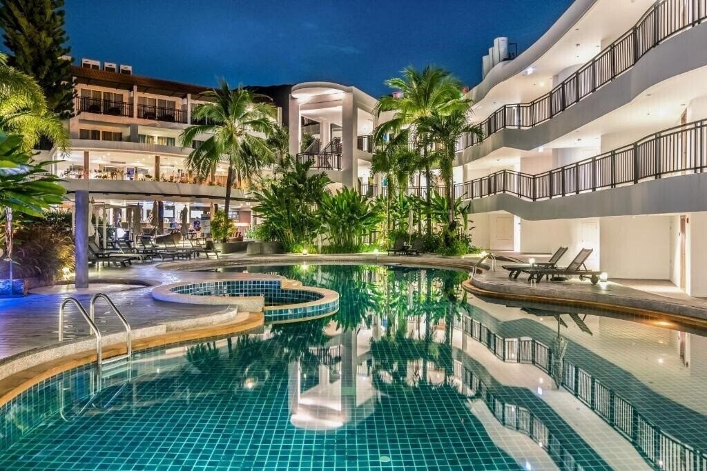 Фотография Novotel Phuket Karon Resort & Spa 4*