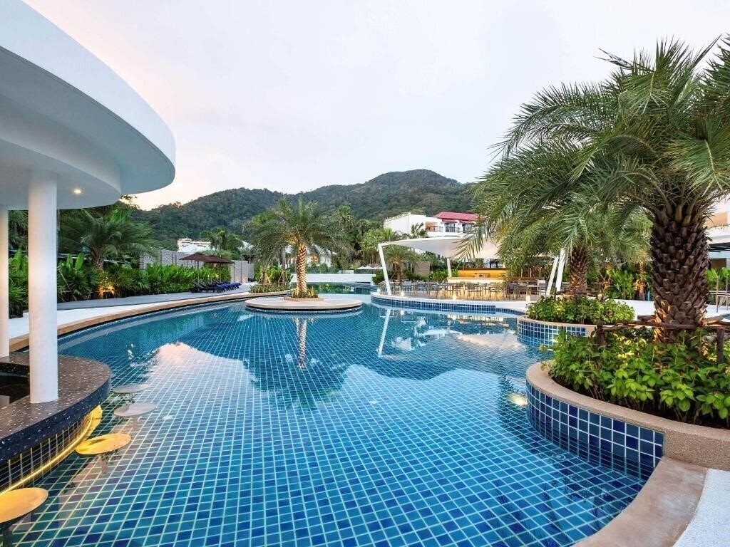Фотография Novotel Phuket Karon Resort & Spa 4*