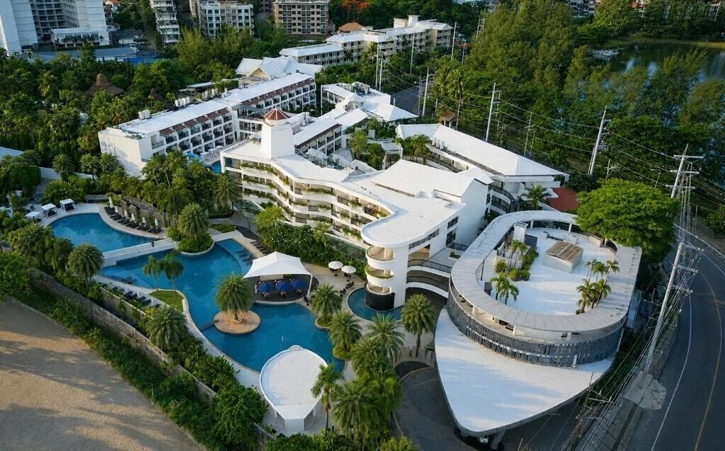 Изображение Novotel Phuket Karon Resort & Spa 4*
