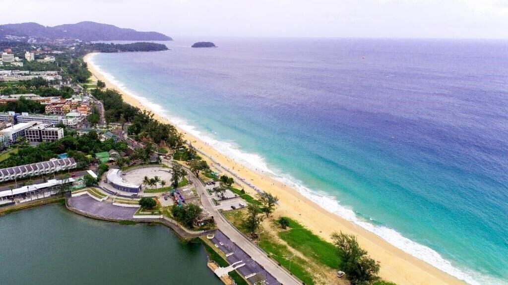 Картинка Novotel Phuket Karon Resort & Spa 4*