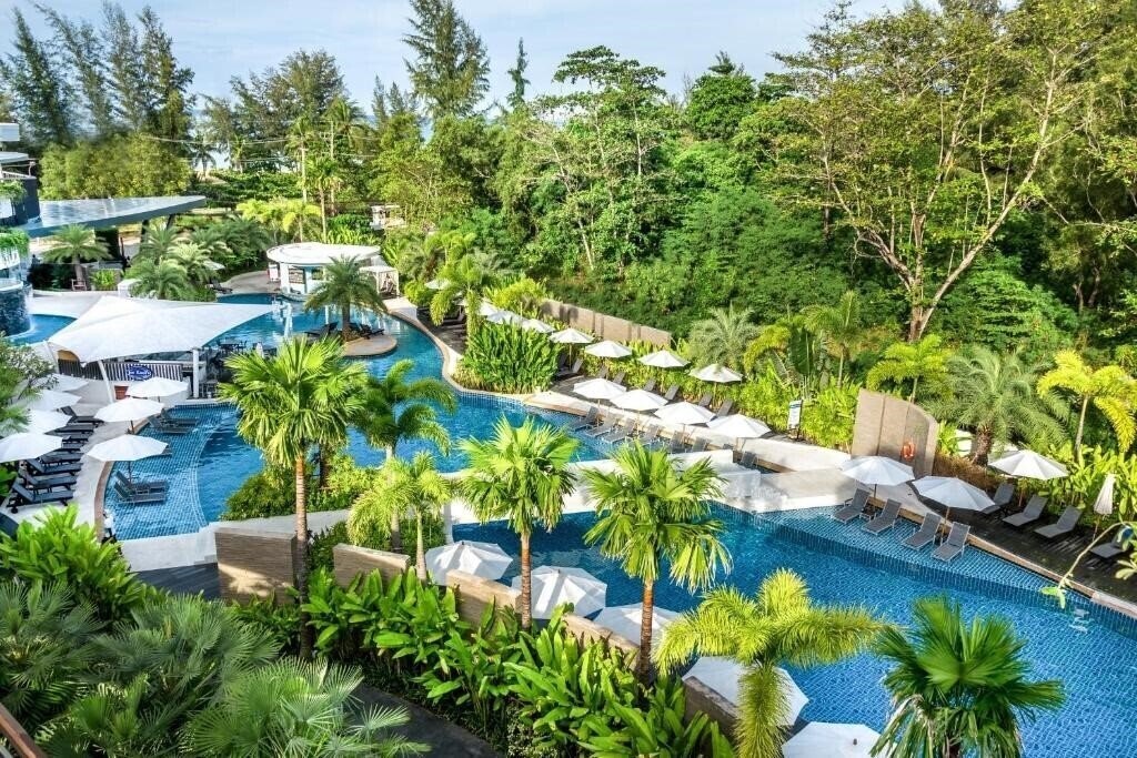 Картинка Novotel Phuket Karon Resort & Spa 4*