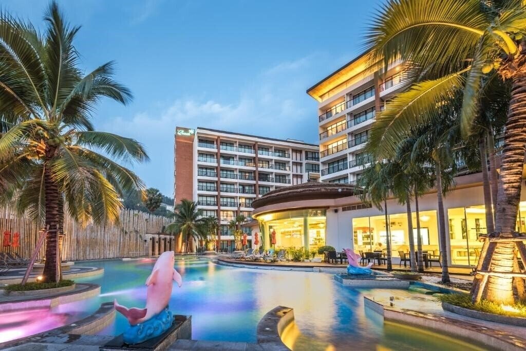 Фото The Beach Heights Resort 4*