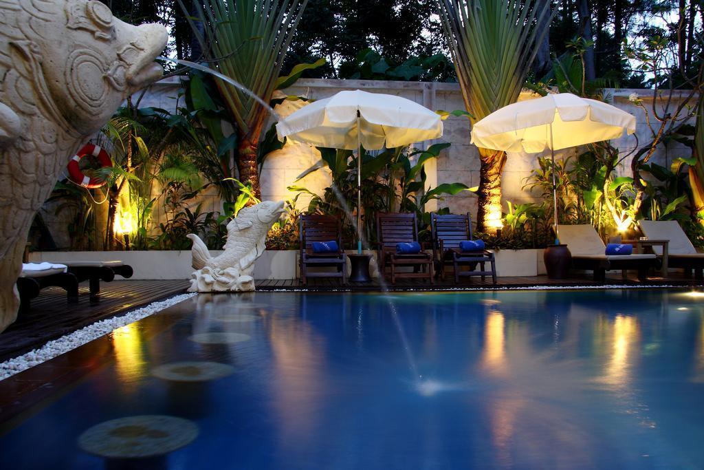 Отель The Best House 3*