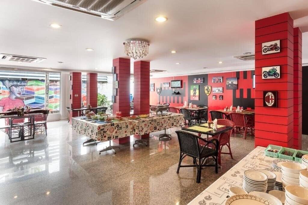 Фотография Armoni Patong Beach Hotel By Andacura (ex. Icheck Inn Patong) 3*