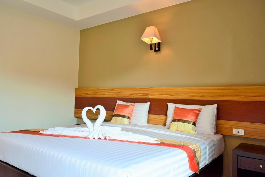 Отель Baan Kata Maytha 2*