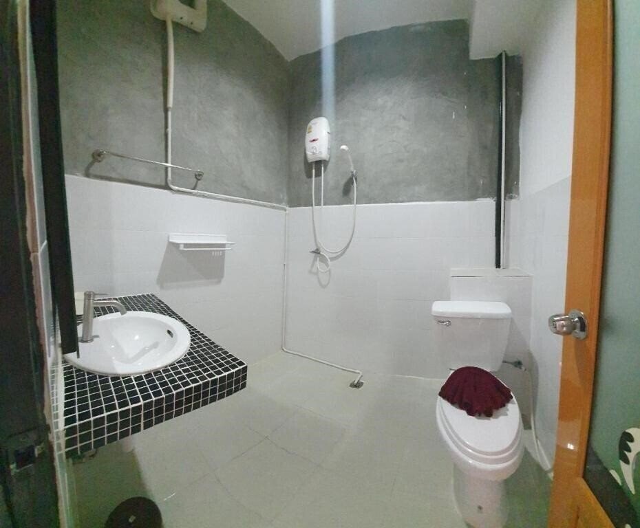 Отель AT HOME HOTEL 2*