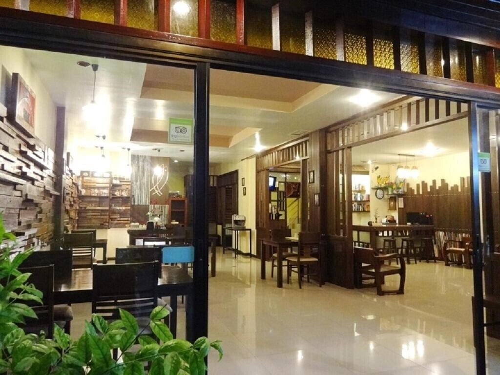Фото AT HOME HOTEL 2*