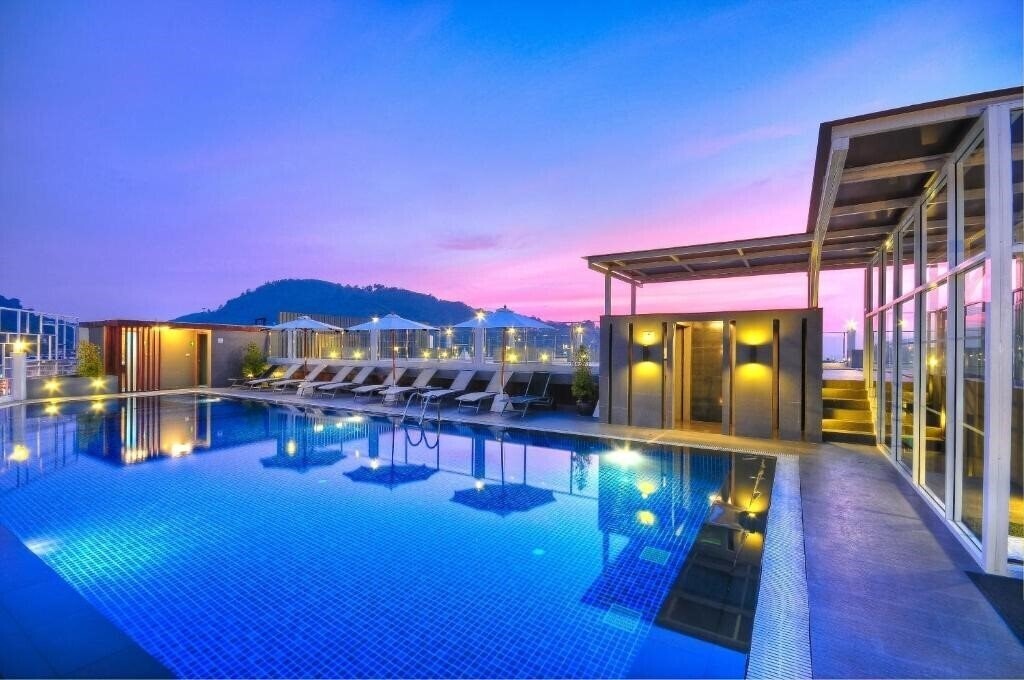 Изображение The Ashlee Heights Patong Hotel & Suites 4*