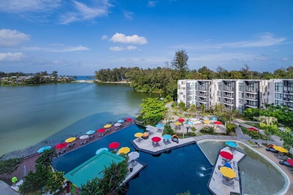 Фото Cassia Phuket 4*