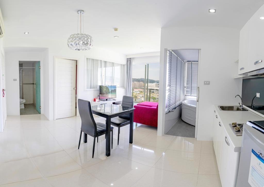 Фото Tuana Patong Holiday Hotel 3*