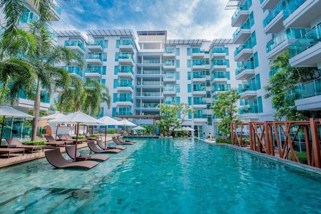Фото Fishermen’S Harbour Urban Resort 5*