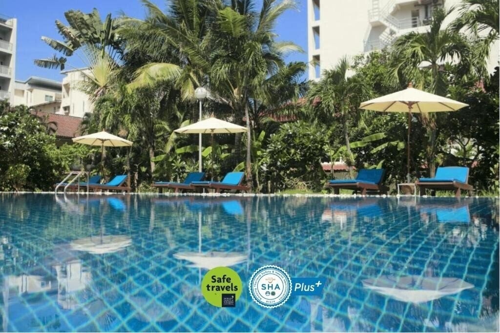 Отель Patong Palace Hotel 3*