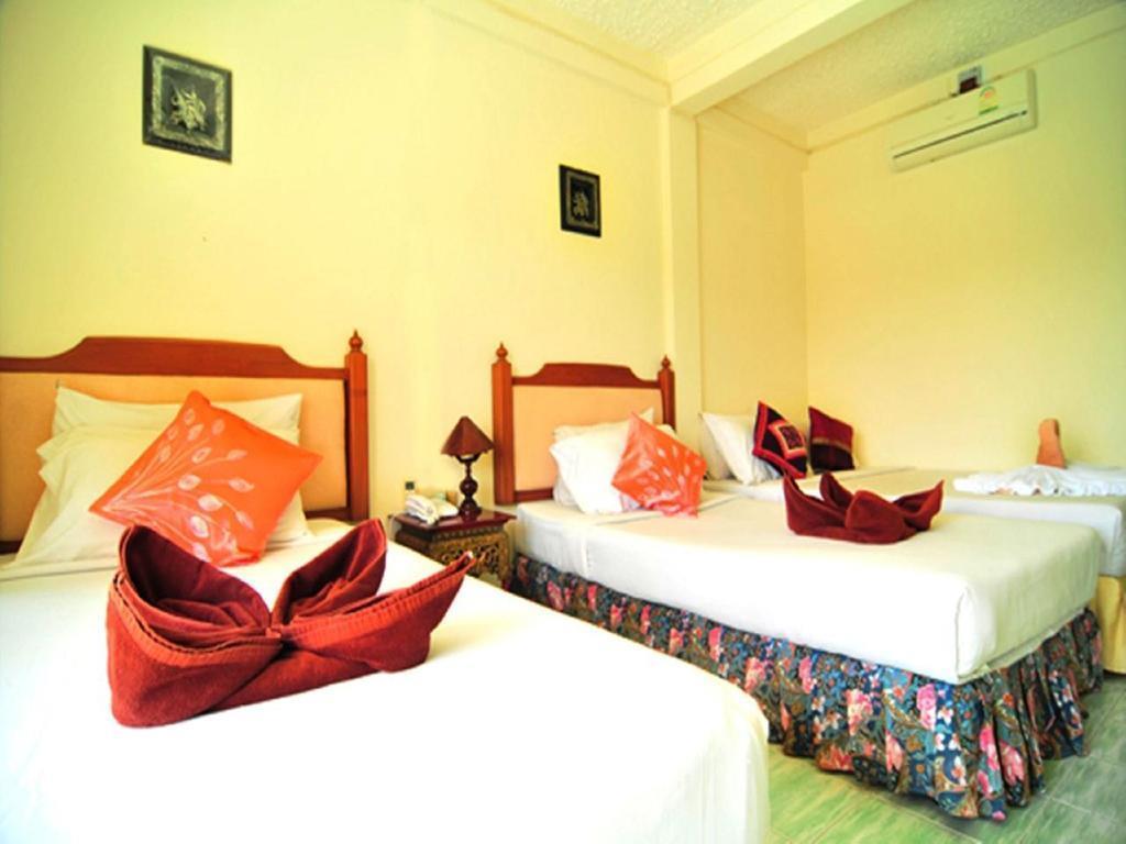 Фото Baan Karon Hill Phuket Resort 3*