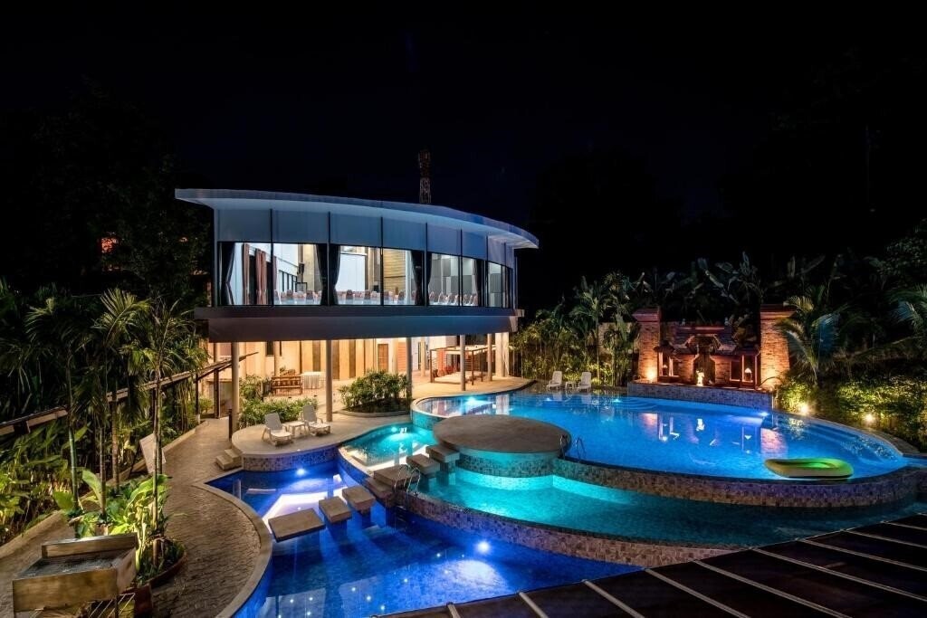 Отель Baan Maksong Resort & Spa 3*
