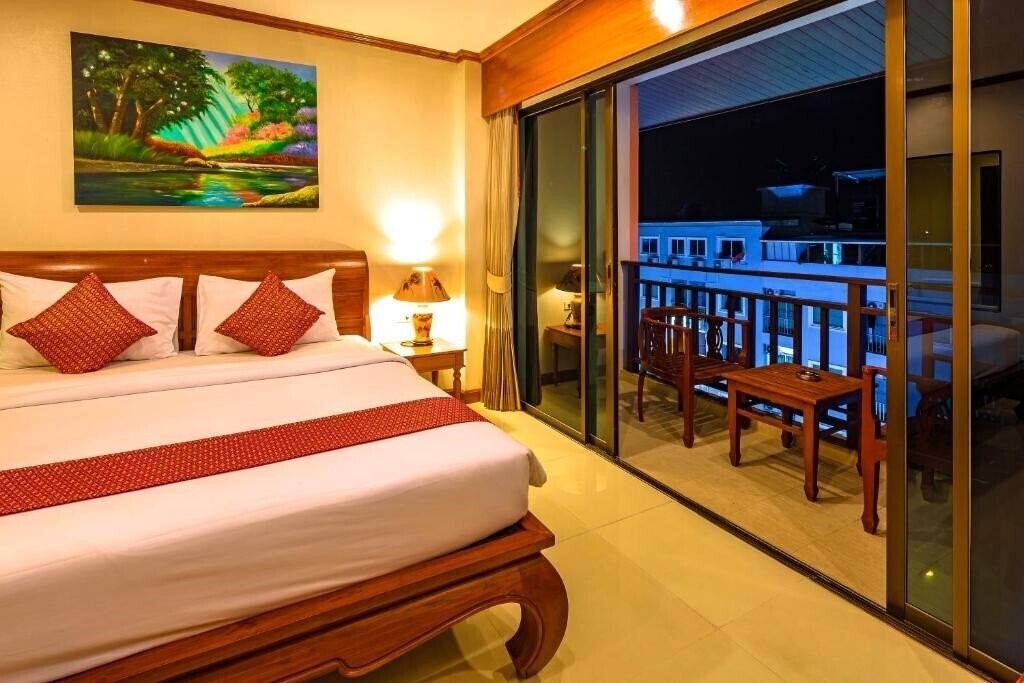 Фотография Patong Heaven 3*