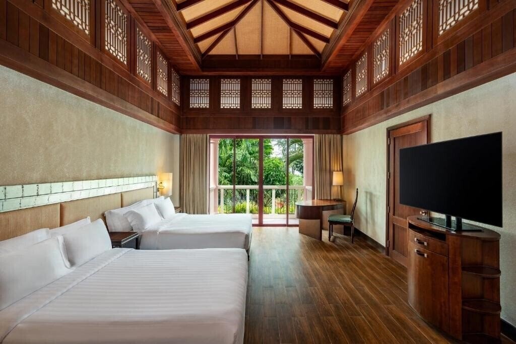 Изображение Centara Grand Beach Resort Phuket 5*
