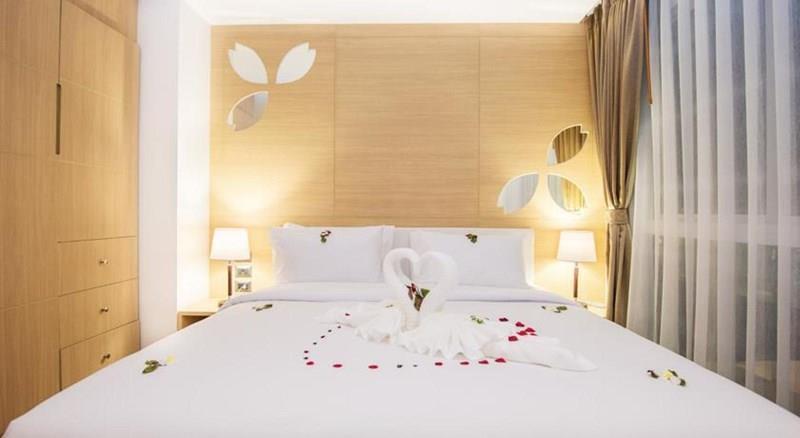 Картинка Araya Phuket Beach Resort & Spa 4*