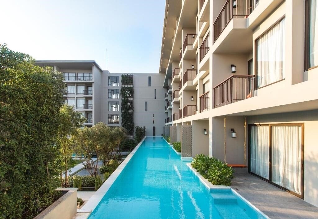 Фото Proud Phuket 4*