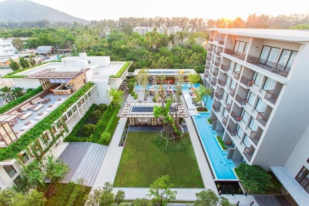Изображение Proud Phuket 4*