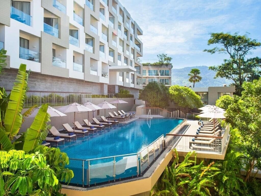 Изображение The Andaman Beach Hotel Phuket 4*