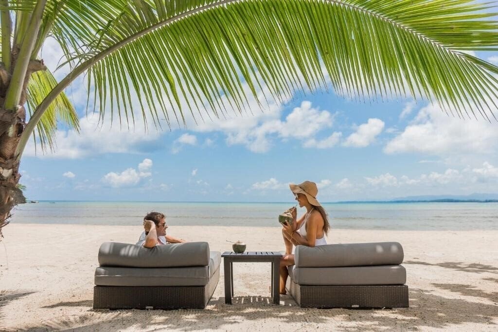 Фото Phuket Marriott Resort And Spa Nai Yang Beach 5*