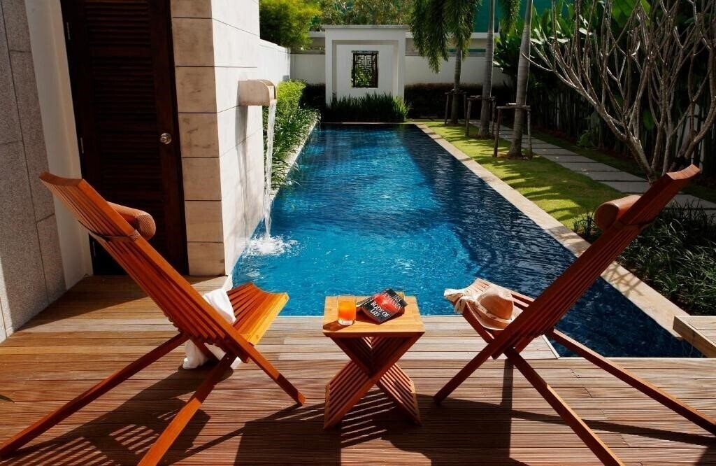 Отель Two Villas Holiday Phuket Oxygen Style Bang Tao Beach 4*