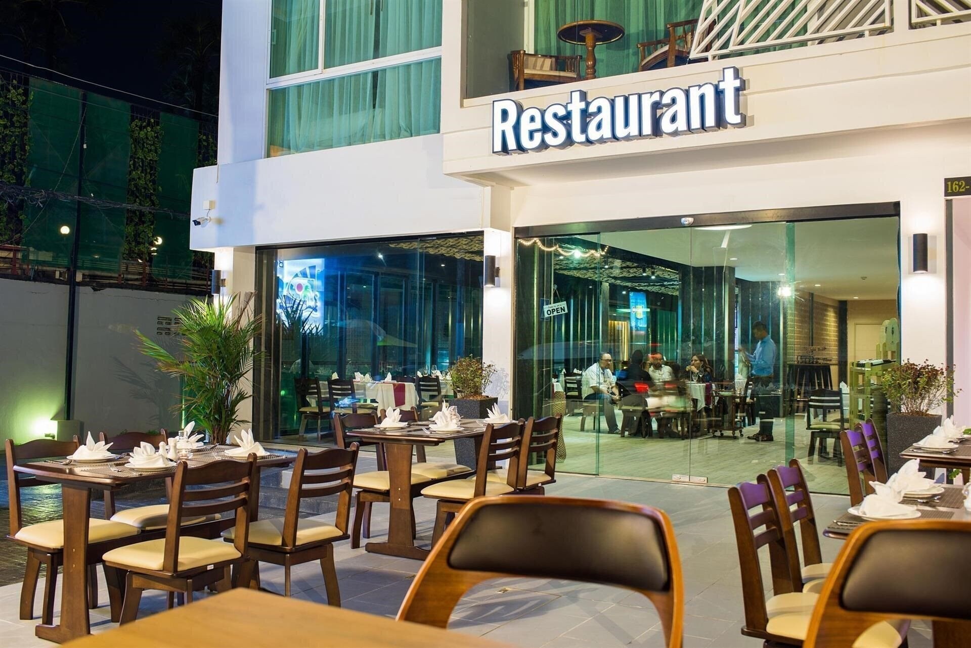 Картинка Araya Patong Beach Hotel 4*