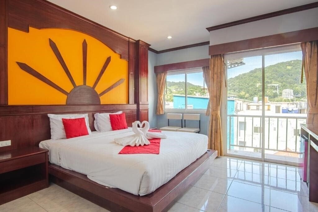 Отель Art Mansion Patong Hotel 3*