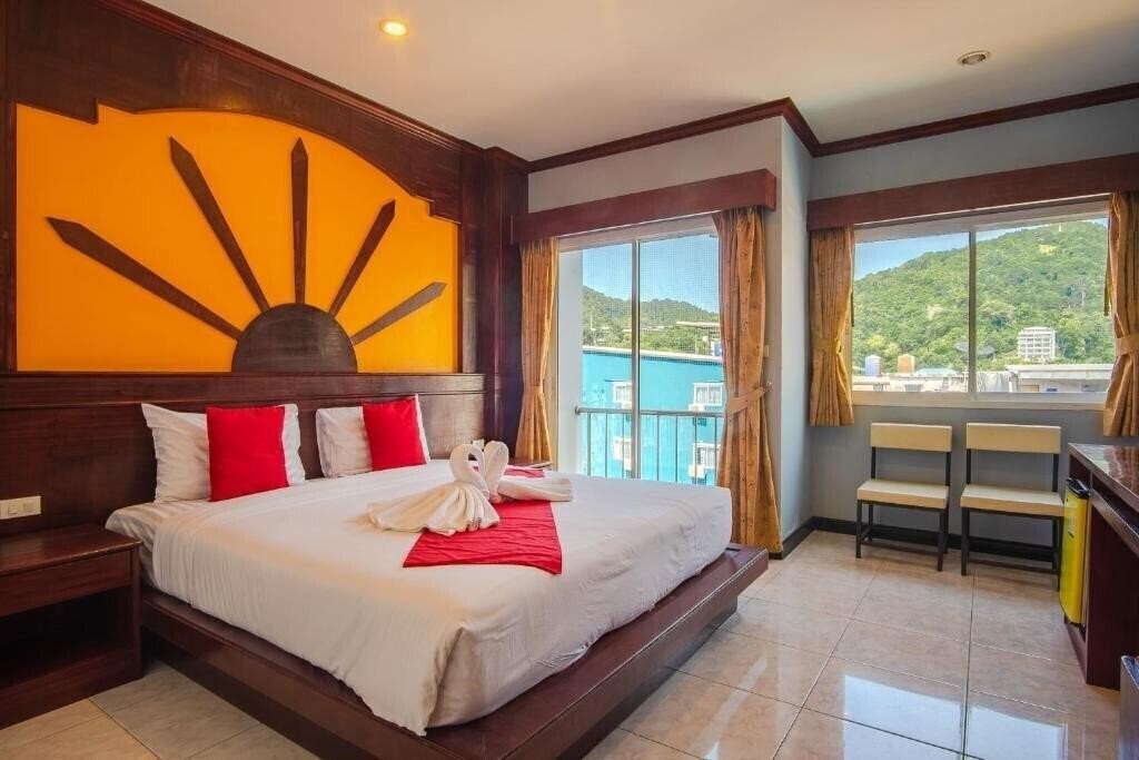 Фото Art Mansion Patong Hotel 3*