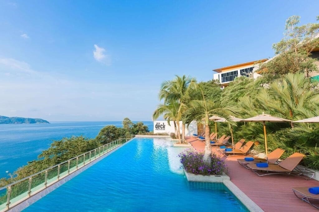 Отель Wyndham Grand Phuket Kalim Bay 5*