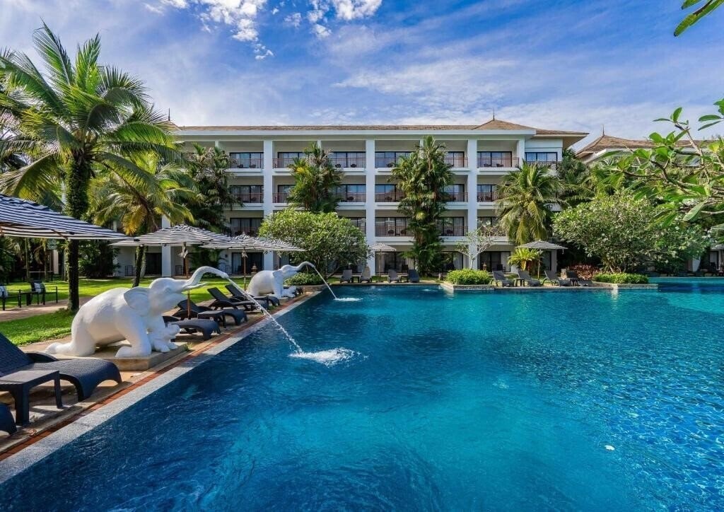 Фотография Naithornburi Resort 4*