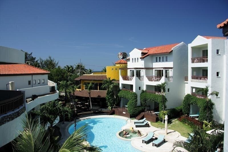 Отель Talay Karon Beach Resort 3*