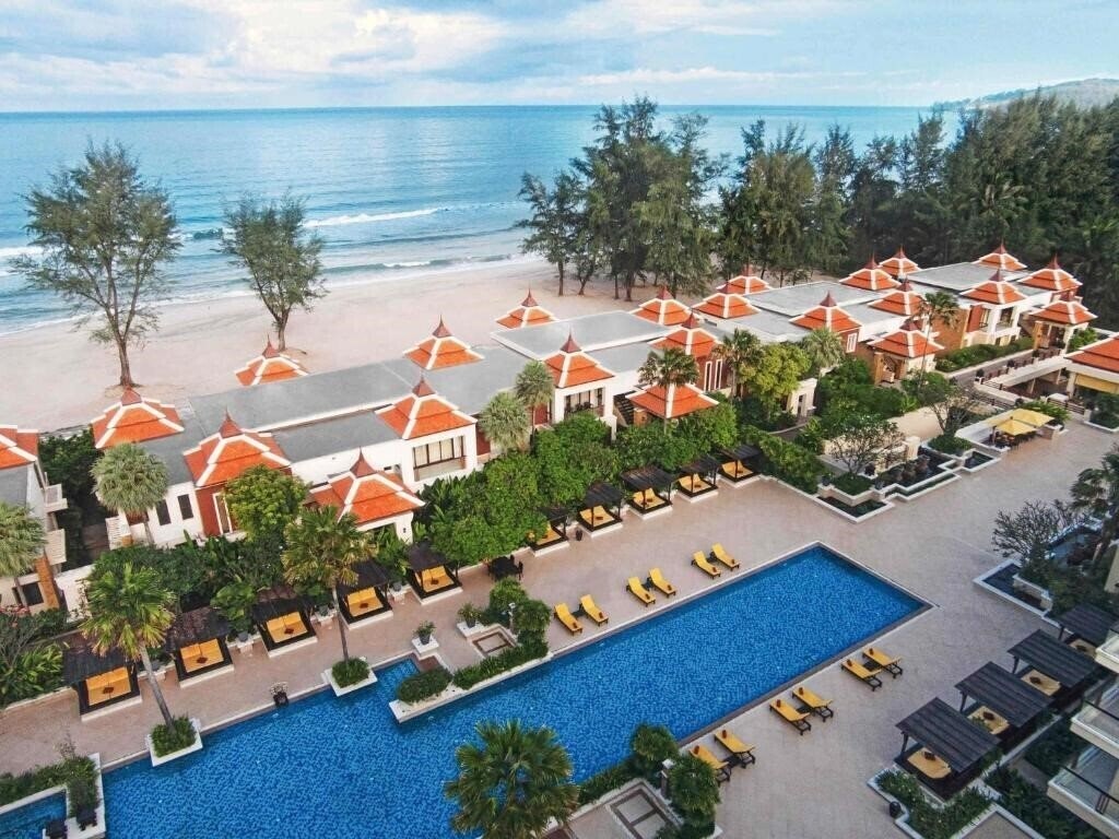 Отель The Palm Beach Club 5*