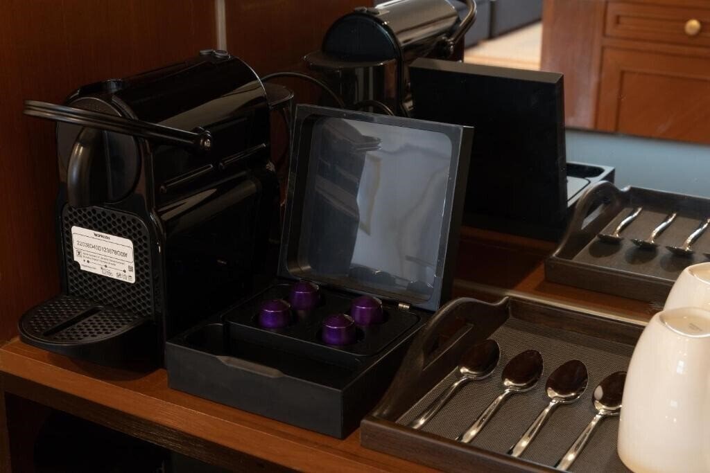 Картинка Royal Phuket City Hotel Nws Crew 4*