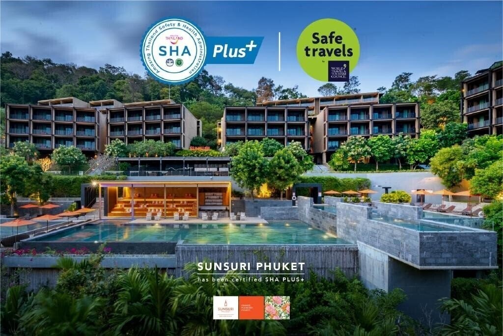 Отель Sunsuri Phuket Naiharh Beach 5*