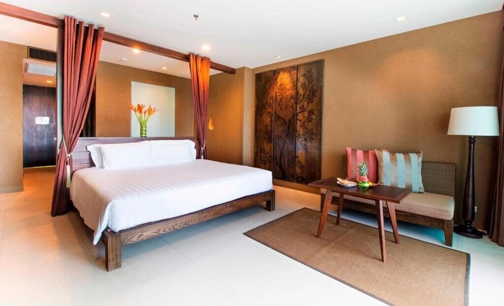 Фотография Sunsuri Phuket Naiharh Beach 5*
