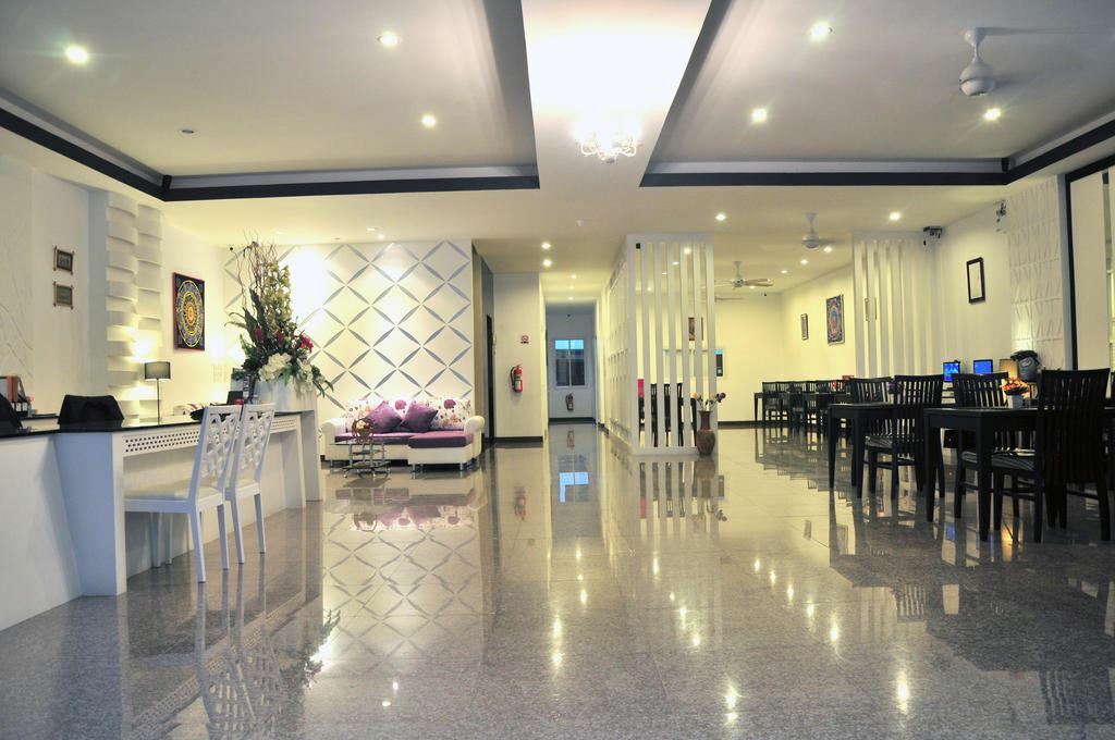 Отель The Cocoon Patong 3*