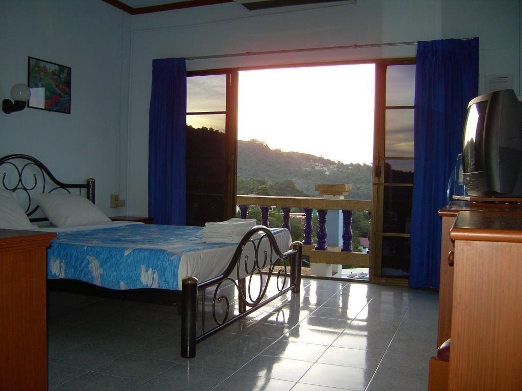 Картинка On Hill Residence Patong Phuket 3*