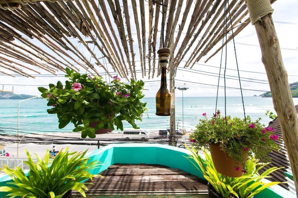 Изображение Barefoot Hotel Kalim Beach Front 3*