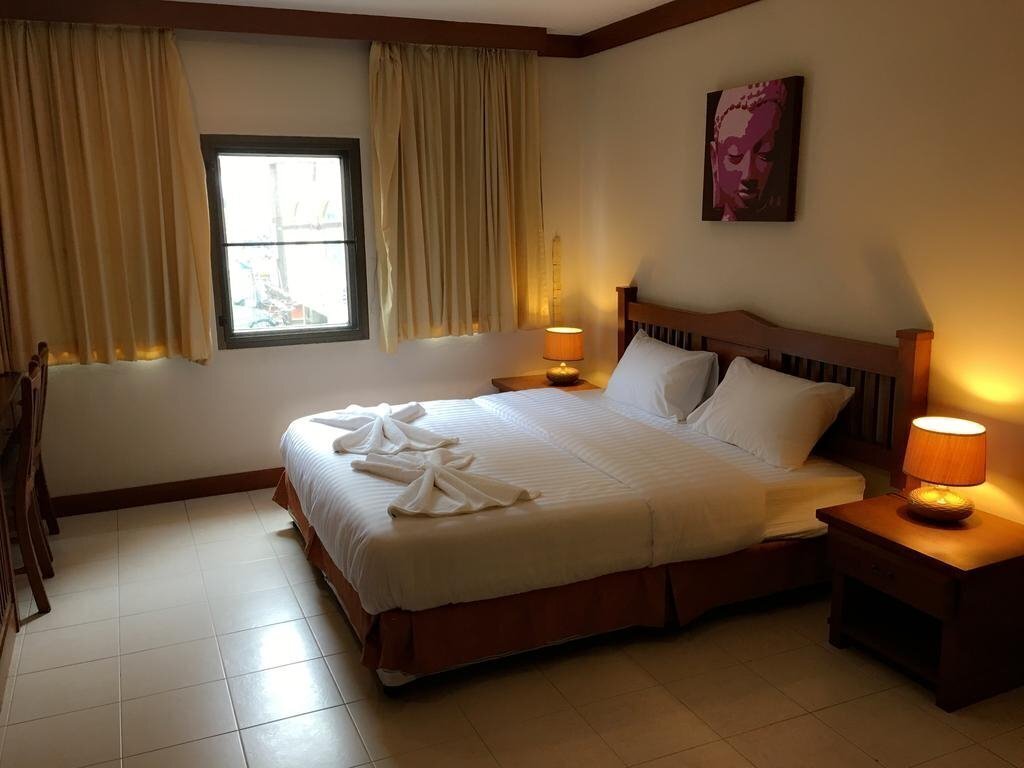 Отель Same Same Guest House Patong 2*