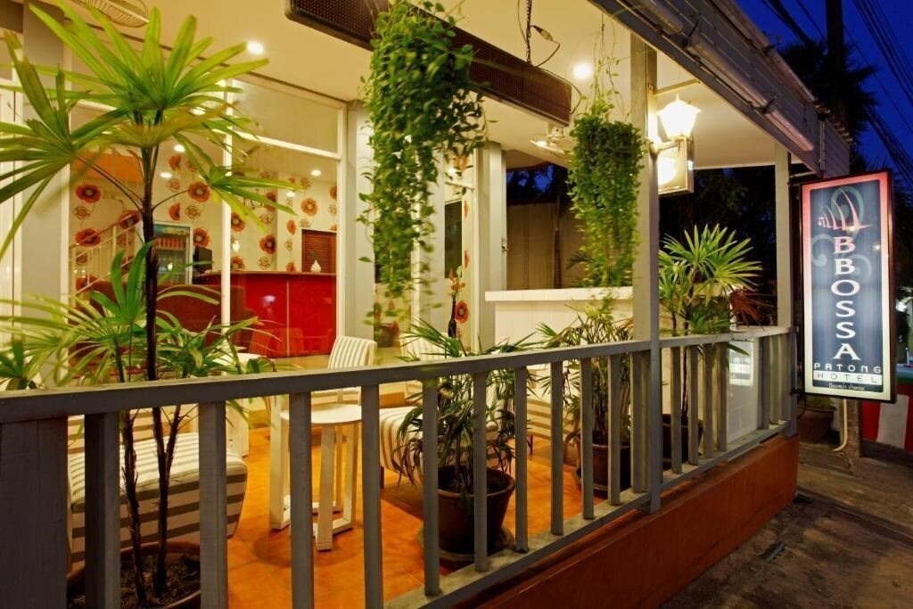 Отель Bbossa Patong 2*