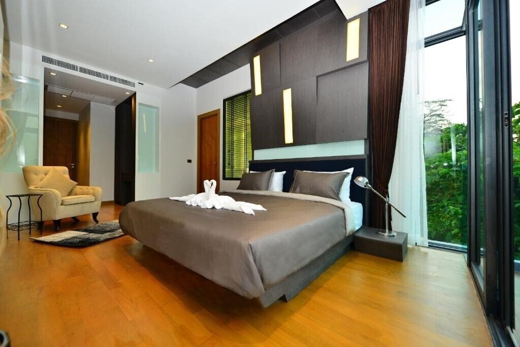 Фото Bukit Pool Villas 4*