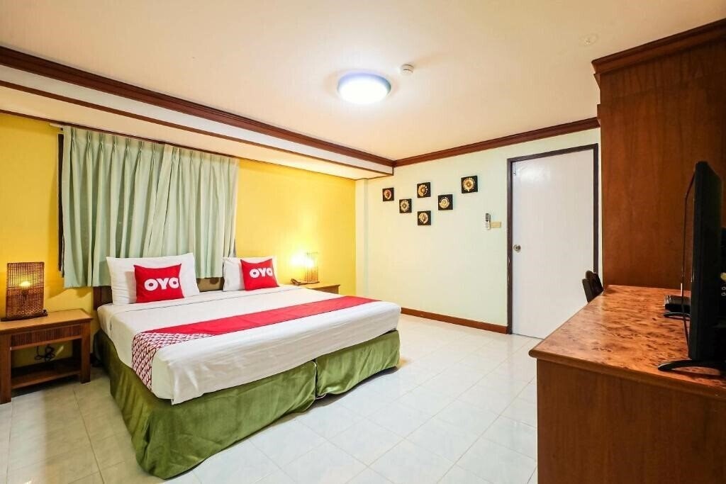 Отель The Green Mansion 2*