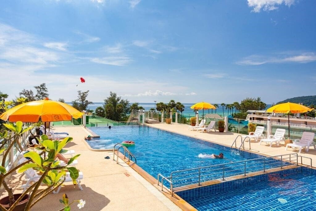 Отель Bauman Casa Karon Beach Resort 3*
