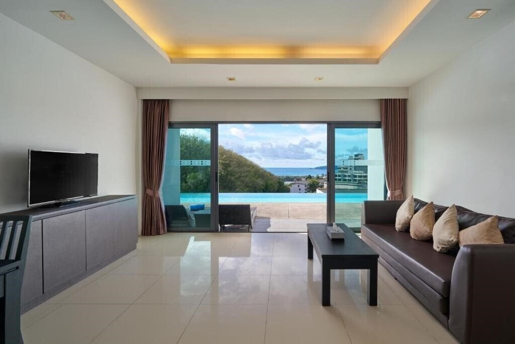 Фотография Patong Bay Hill Reosrt & Spa 4*