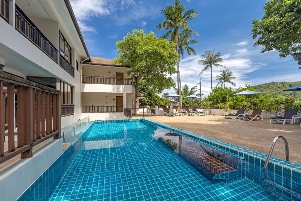 Фото Patong Lodge 3*