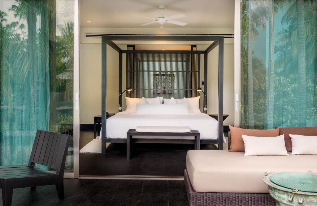 Фото Twinpalms Phuket Penthouses & Duplex Pool Suites 5*
