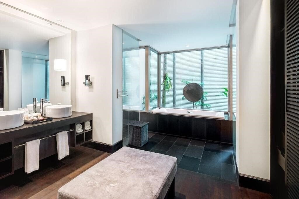 Фотография Twinpalms Phuket Penthouses & Duplex Pool Suites 5*